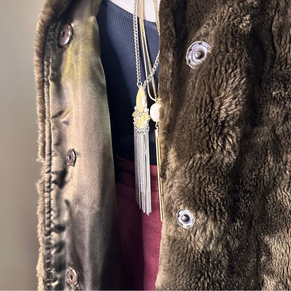 Vintage Faux Fur Coat - Picture 8 of 9